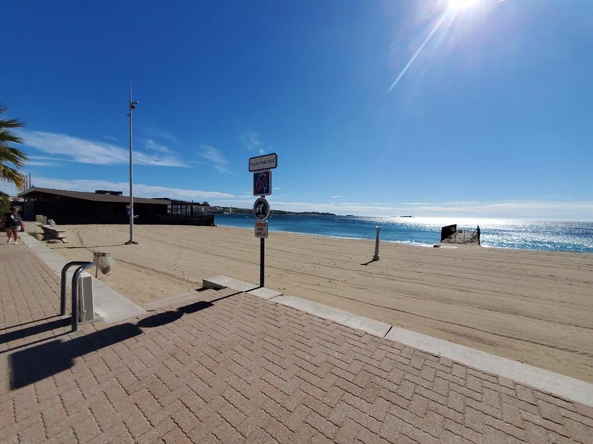 Frejus Plage T1 35M2, Climatise, 2 Personnes, Apartment