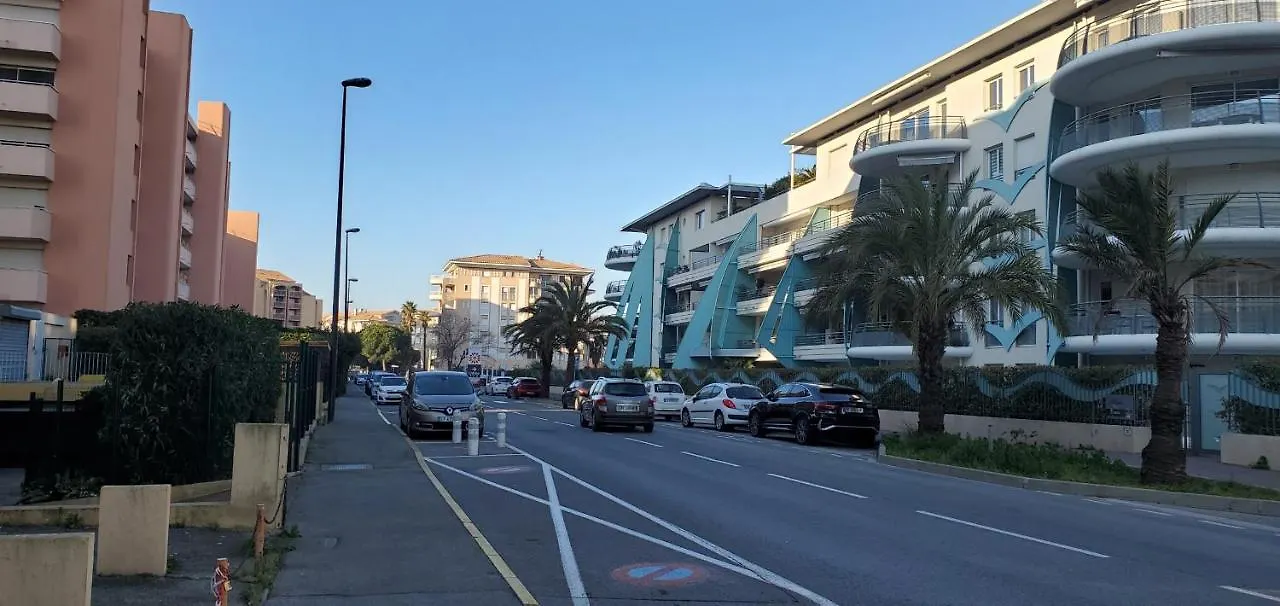 Frejus Plage T1 35M2, Climatise, 2 Personnes, Apartment 0*,